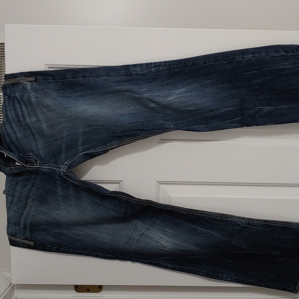 Buckle Jeans